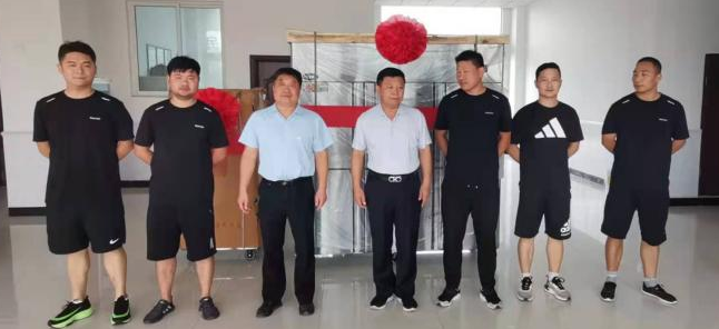 军民共进促发展，鱼水互助见真情